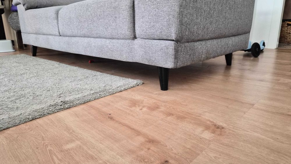 Sofá cinzento 2 lugares