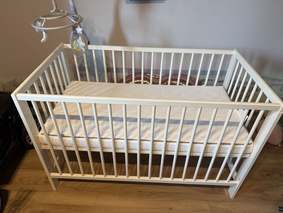 Lóżeczko Ikea biale