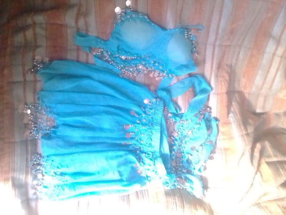 Complete Baby Blue Belly Dance Costume Size S/M in Excellent Condition64729957016963121