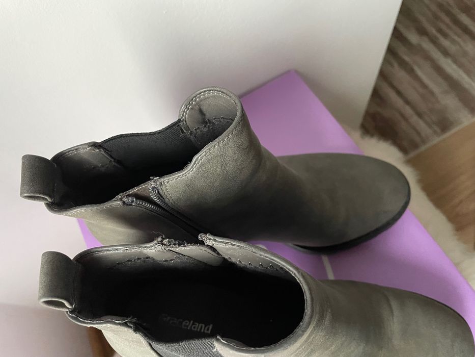 Buty botki 38 Deichmann