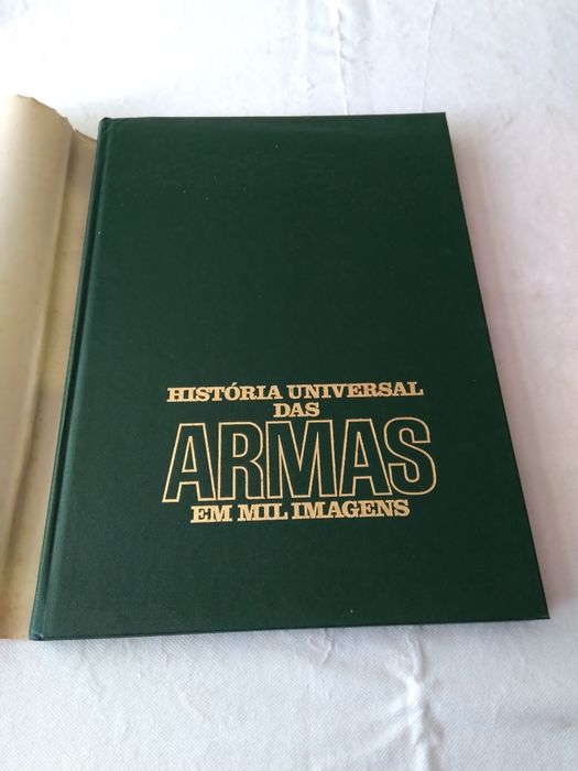 História Universal das Armas em Mil Imagens de Vicente Segrelles
