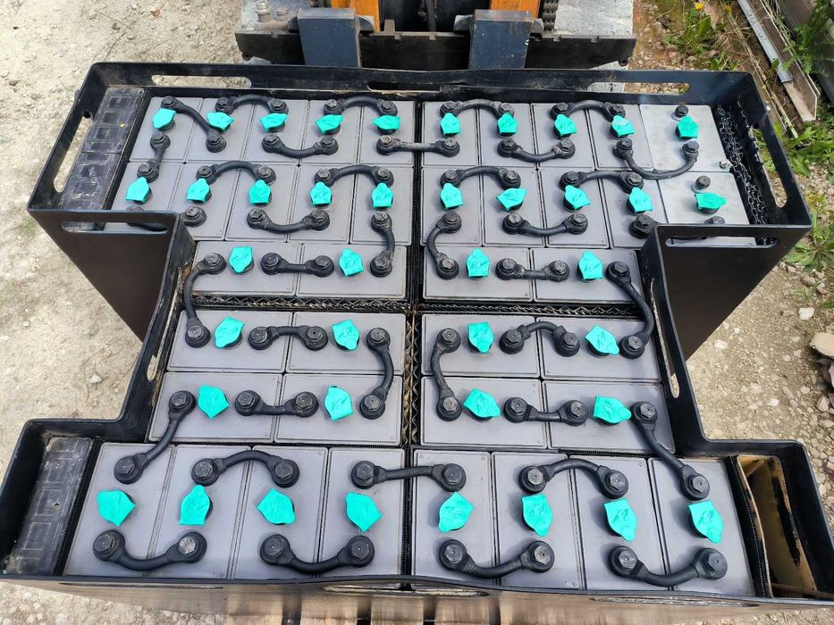 Serwis akumulatorów trakcyjnych baterii wózków widłowych 24V 48V 80V