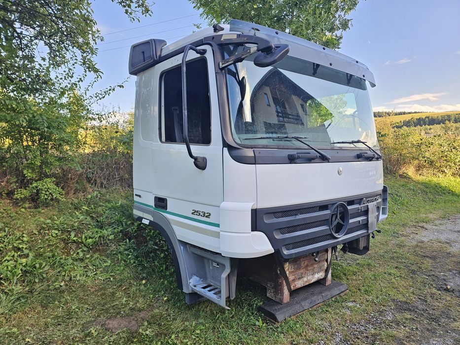 Kabina Mercedes benz Actros mp3 / mp2 niska  budowlana.