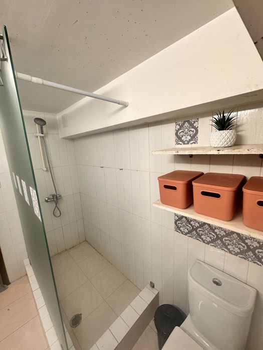 Quarto em casa compartilhada