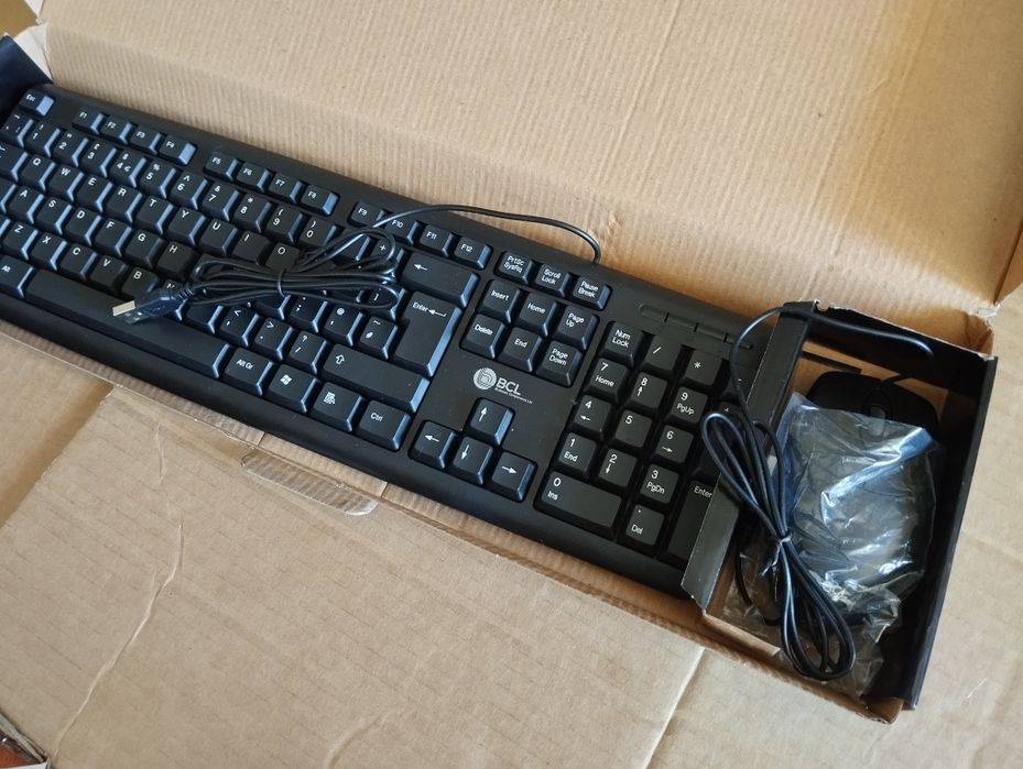 Monitor LG + Teclado + Rato