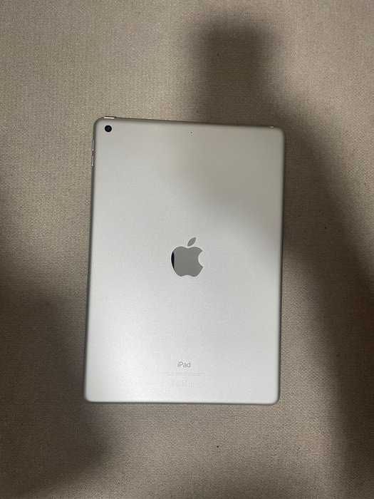 iPad 9ª geração com telefone + teclado e capa novos 256 GB