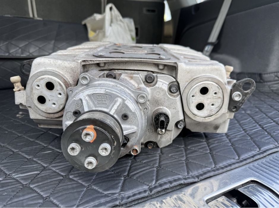 Компресор нагнітач EATON AUDI Q7 4m 2015-2020 3.0 TFSI