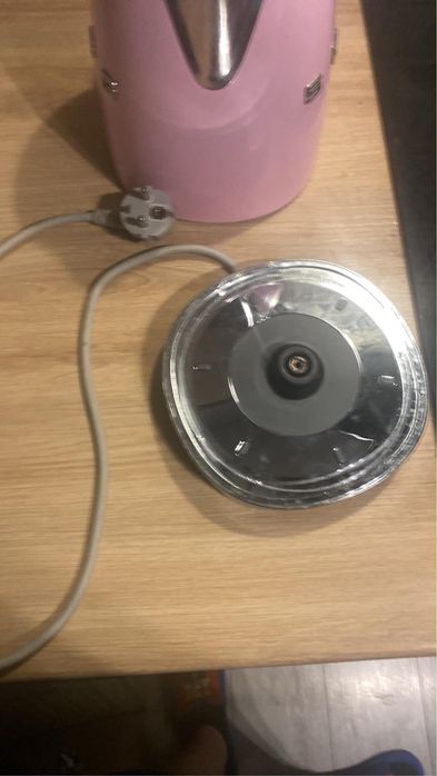 Sprzedam czajnik marki SMEG