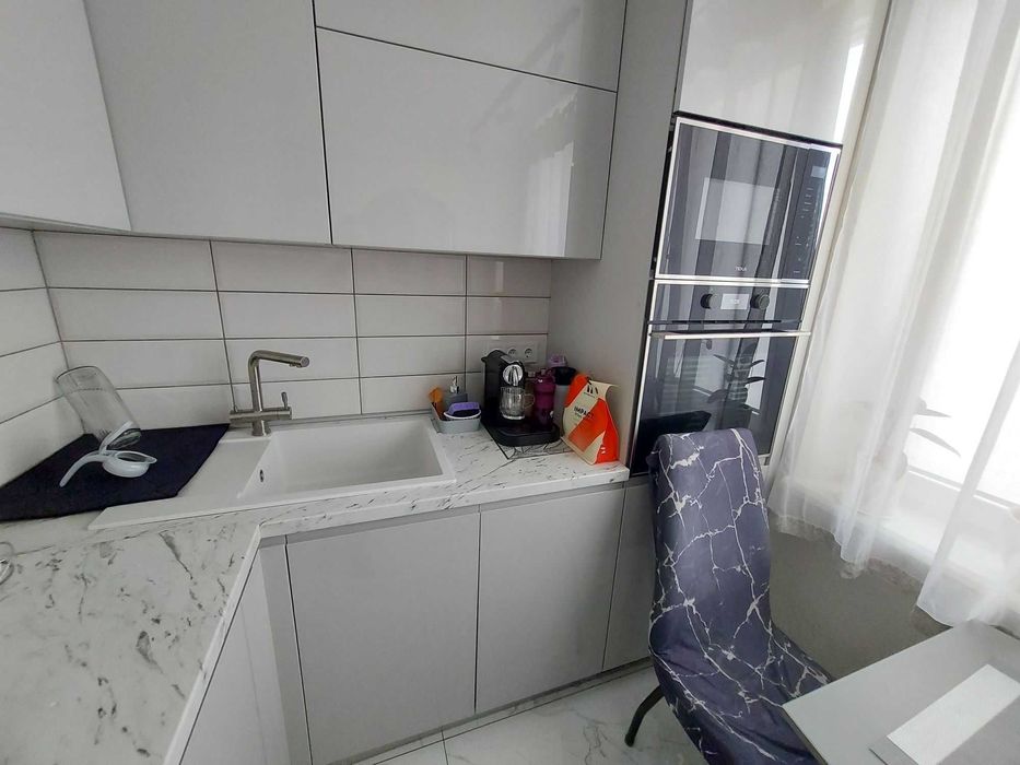 Продам 3х комнатную квартиру. Салтовка метро Студенческая.