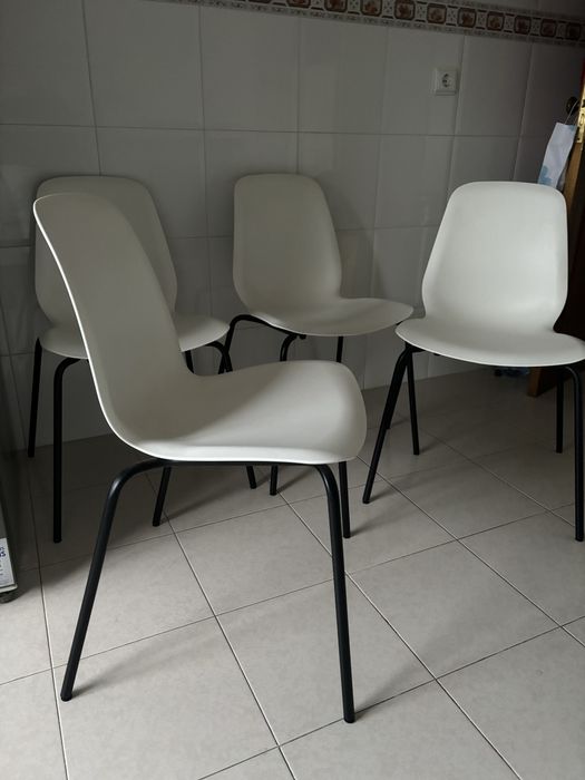 Conjunto 4 cadeiras