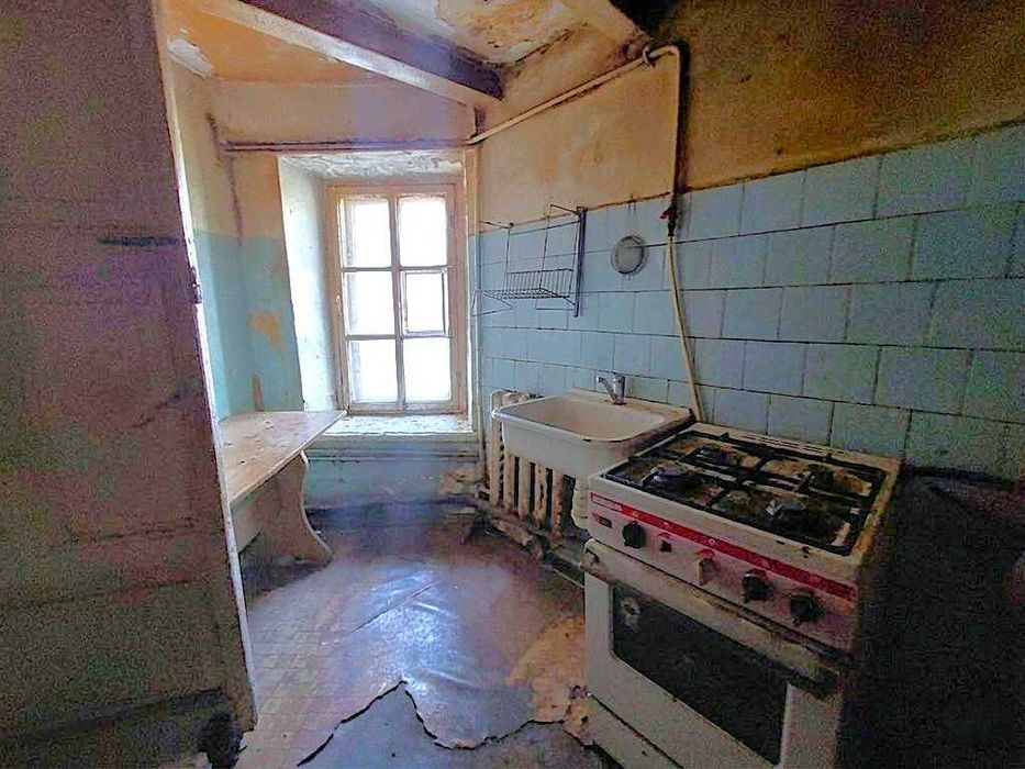 Садовая: продам комнату «со всем своим» в коммуне возле Нового базара!