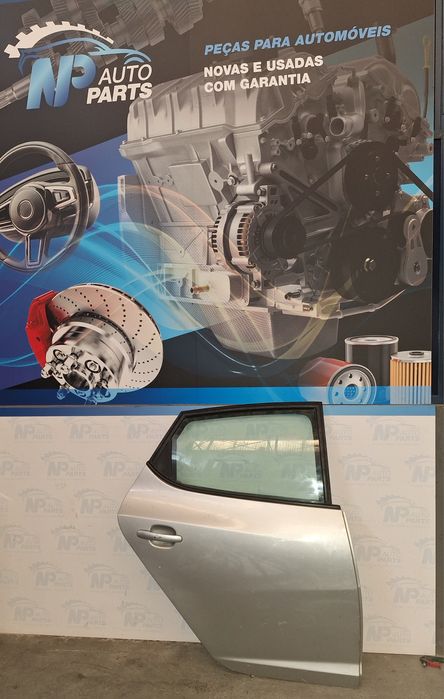 Pirta trás direito Seat Ibiza 6j