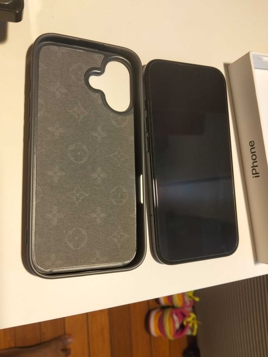 Vendo iPhone 16 black