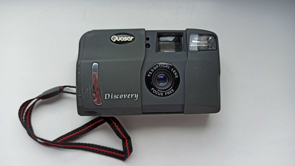 Analogowy aparat fotograficzny Quasar Discovery