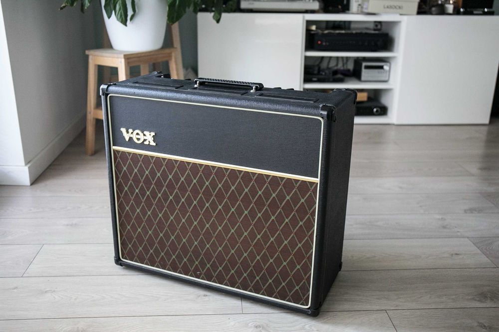 Wzmacniacz gitarowy Vox AC30 CC1 + hard case