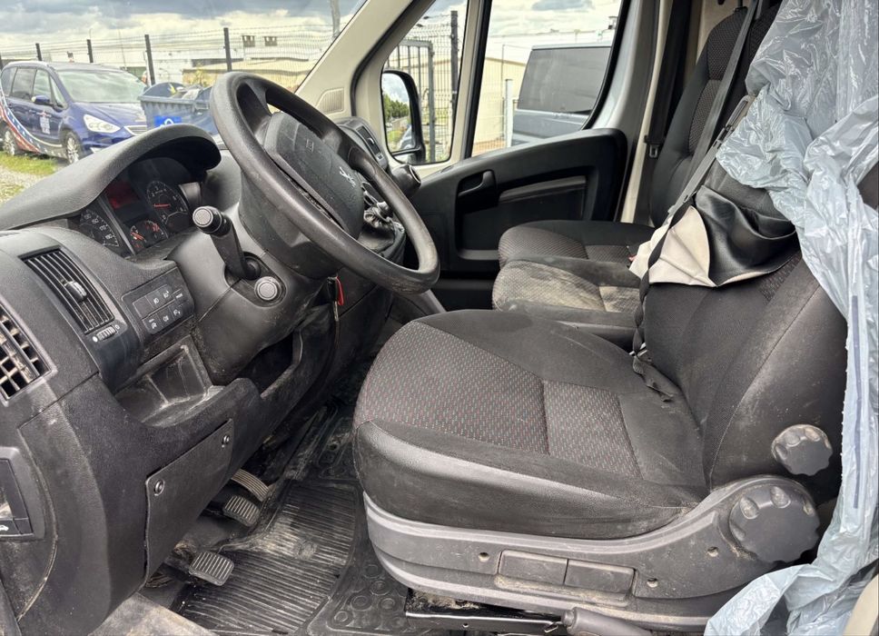 Peugeot Boxer 2.2 eHDi premium Pack S/S 140