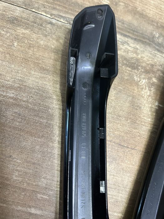 Накладка ручки дверок audi A4 A5 S5 S4 B9 Q5 2017-2021 ліва/права