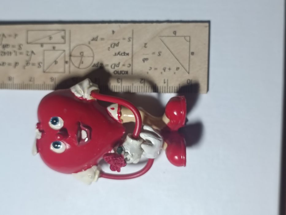 Фигурка в виде сердца