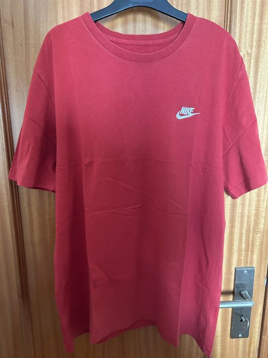 Tshirt The Nike Tee vermelha tamanho L