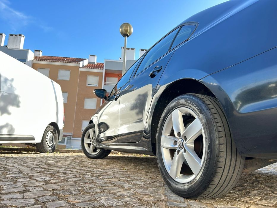 VW Jetta 1.6TDI Nacional impecável.