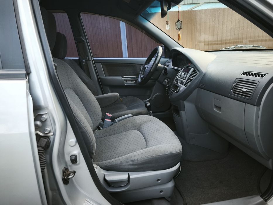 Kia Carens 2.0 дизель