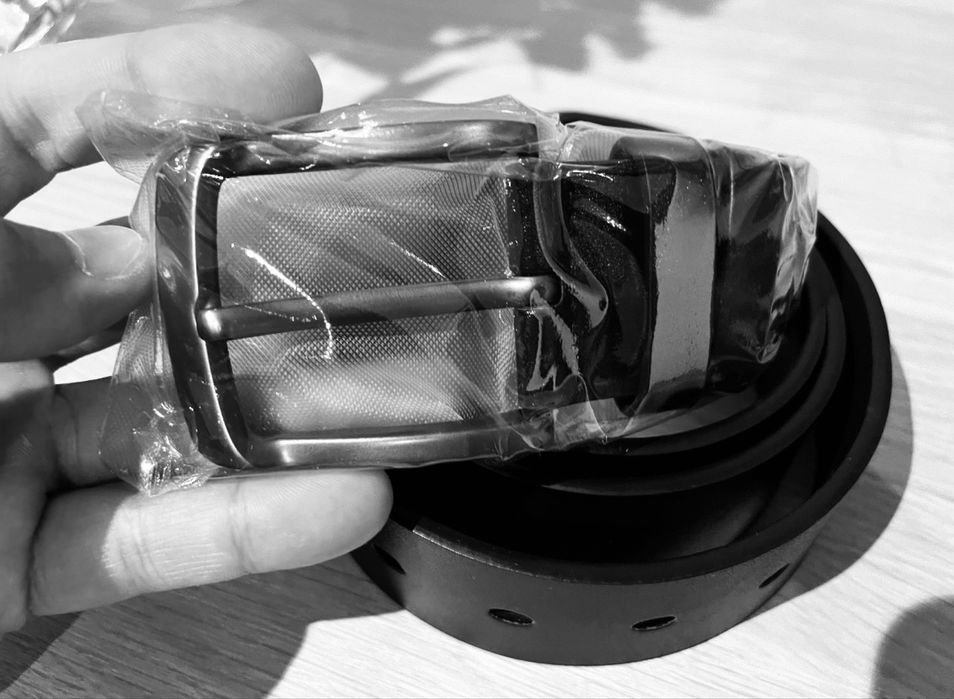 Cinto de pele - masculino - preto - NOVO