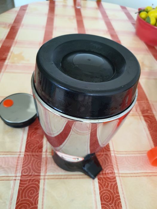 Jarro térmico para calor ou frio