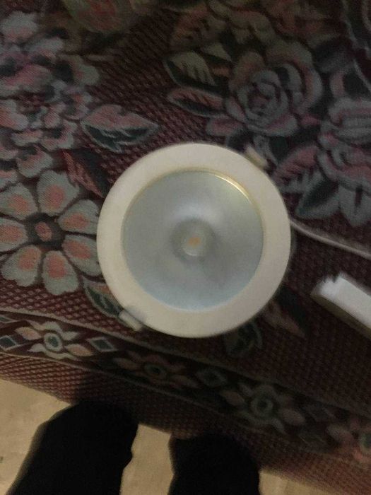 Лампа велика дуже