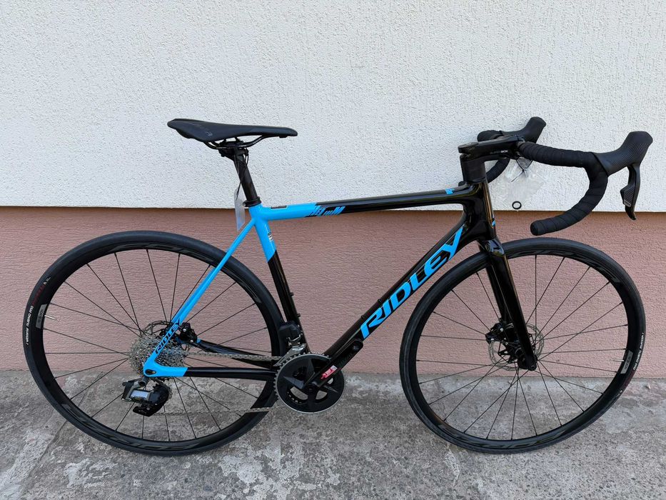 Rower szosowy Ridley Helium disc Rival Etap AXS, full carbon 2x12, hydraulika