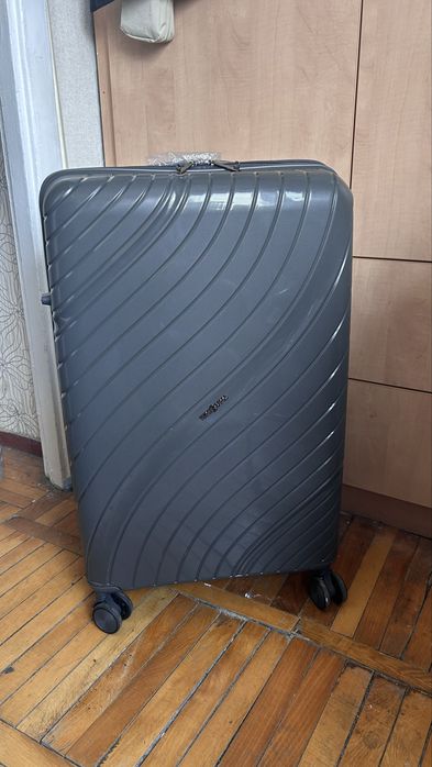 Валіза велика розмір L