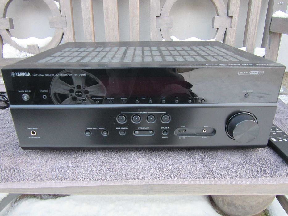 Amplituner Yamaha RX - V685  Musiccast Bluetooth WiFi  do naprawy