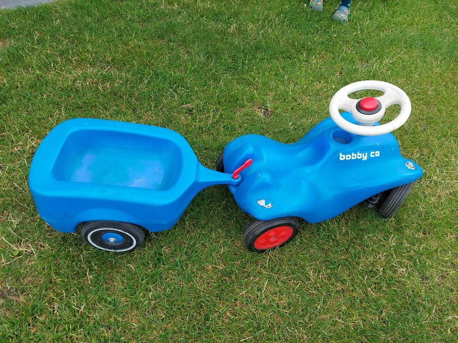 Samochodzik z przyczepką Bobby car