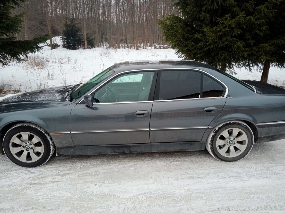 Sprzedam BMW E38 2000r po lift 2.8B+gaz 3lata Stag