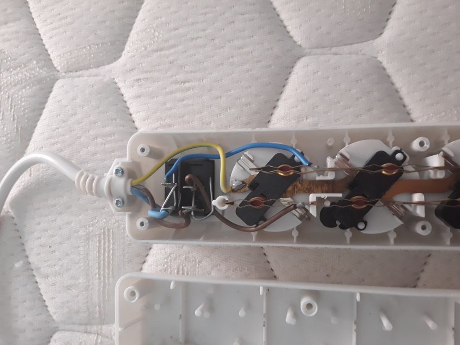 Tripla 6 tomadas (para arranjo)