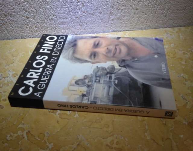 "A Guerra em Directo" de Carlos Fino - Novo