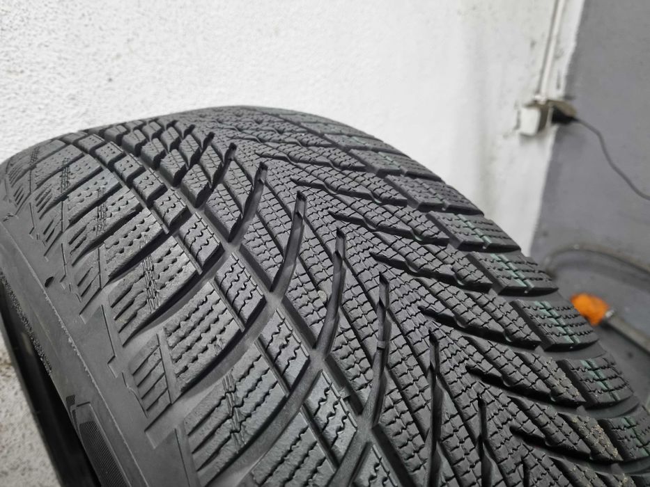255/35/20 97W Bridgestone Blizzak LM005 D.1524