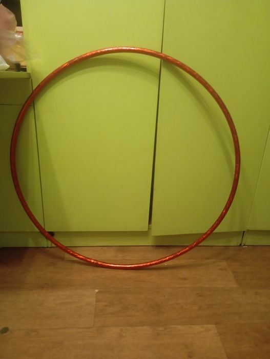 Обруч для фитнеса и гимнастики (хулахуп)