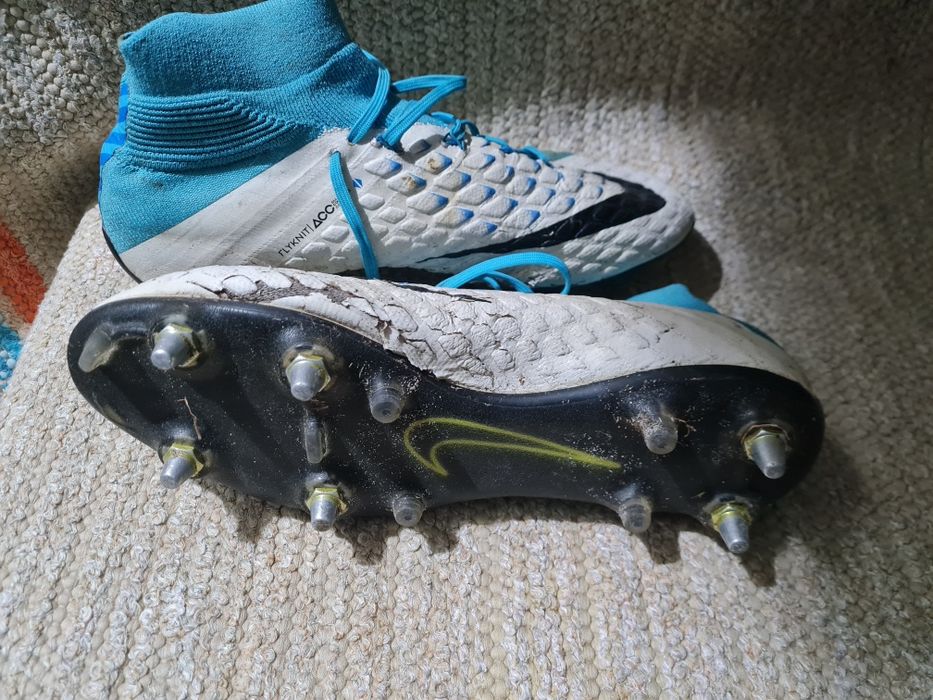 Chuteiras nike hypervenom pitons mistos