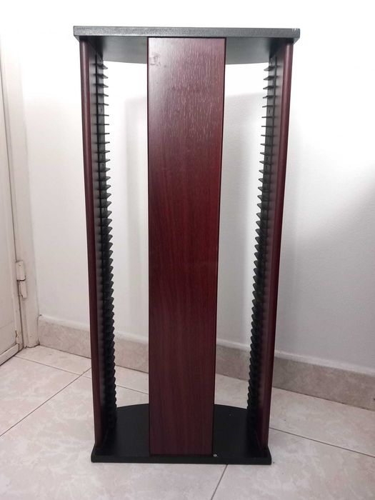Suporte para CDs em madeira
