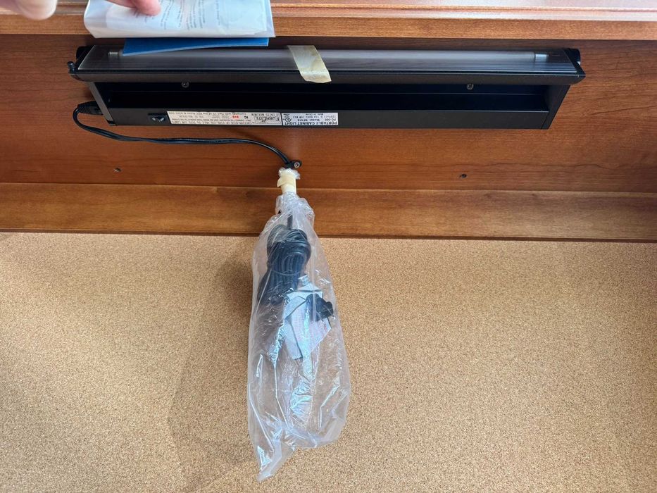 Nowa Nadstawka na biurko z oświetleniem USA- Thomasville - lite drewno