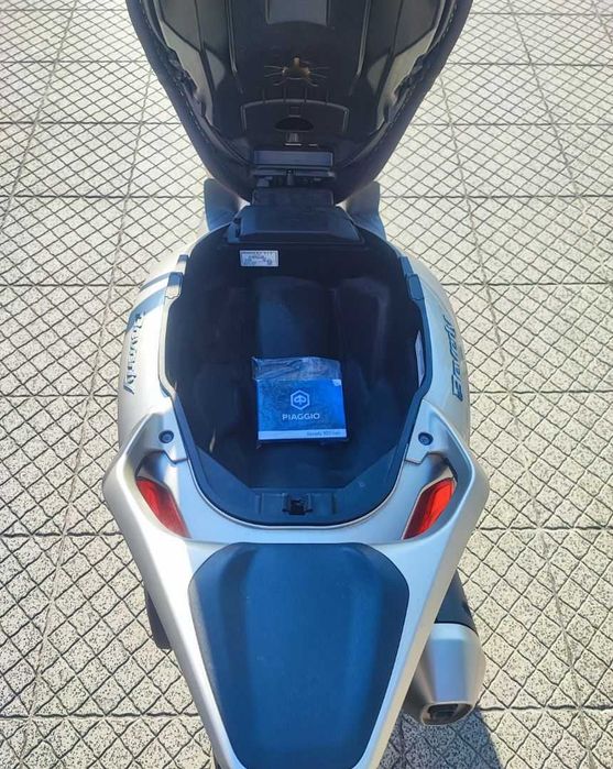 Piaggio Beverly 300cc poucos kms