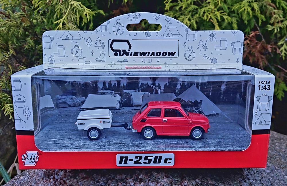 Kolekcja Daffi - czerwony Fiat 126p + przyczepka N250c