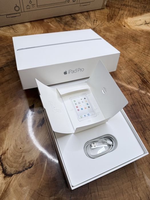 iPad Pro 9,7” 32GB Wi-Fi + Cellular | Space Gray | komplet