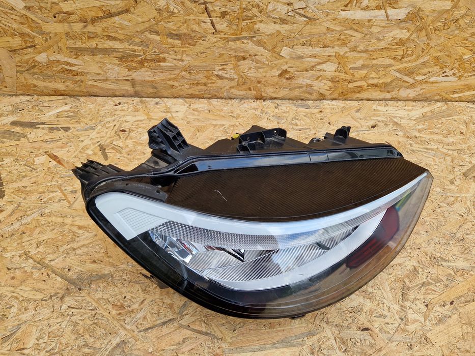 lampa prawa przód vw id3 full led