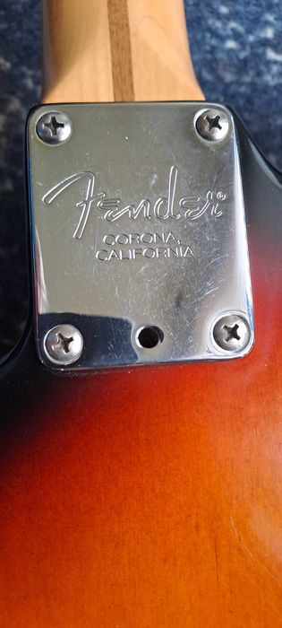 Fender Stratocaster American Standard, rocznik 2000 - z dodatkami !