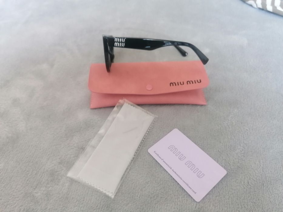 Oculos de sol Miu Miu
