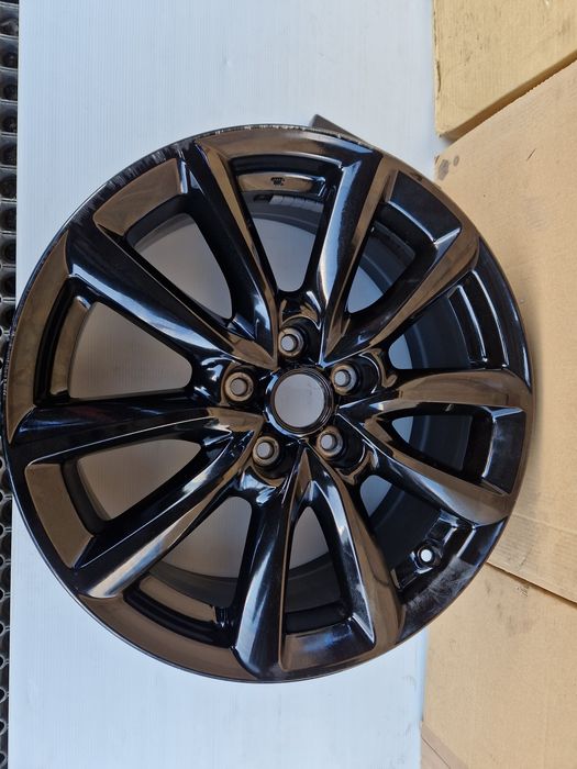 Alufelga Mazda 3/ 7,0 Jx18"/ ET 45/ 5x114,3 / BM