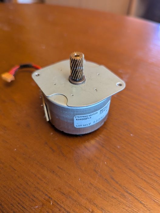 Шаговый двигатель Mitsumi M49SP-1