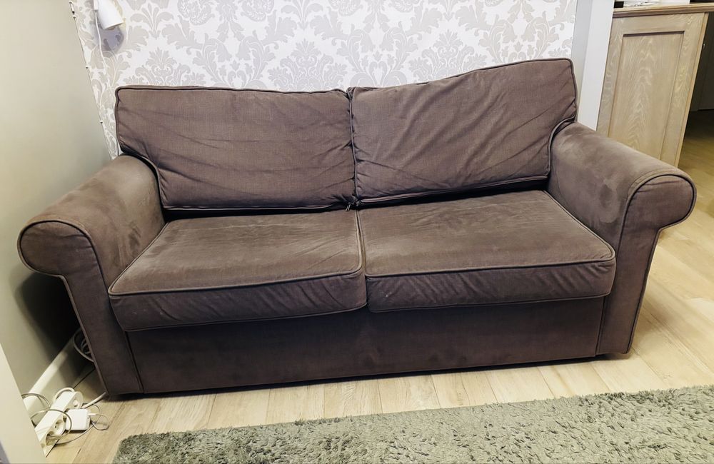 Sofa firmy Rafek, rozkładana, wym. 176 x 86 cm