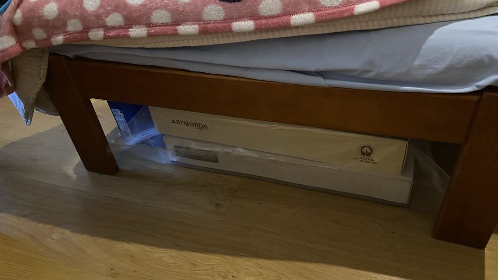 Venda de Cama e Comoda